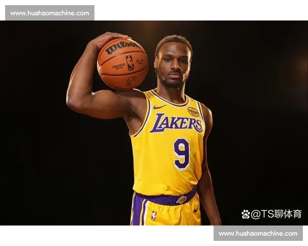 布朗尼休赛期特训揭秘：从发展联盟逆袭到夏季联赛的蜕变之路